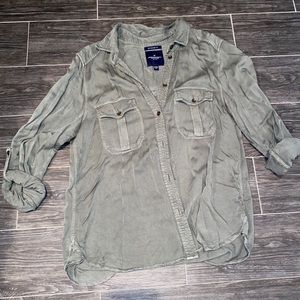 American Eagle Button Down